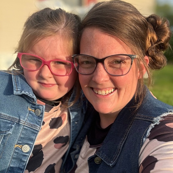 Meet your Posher, Stephanie - Picture 6 of 13